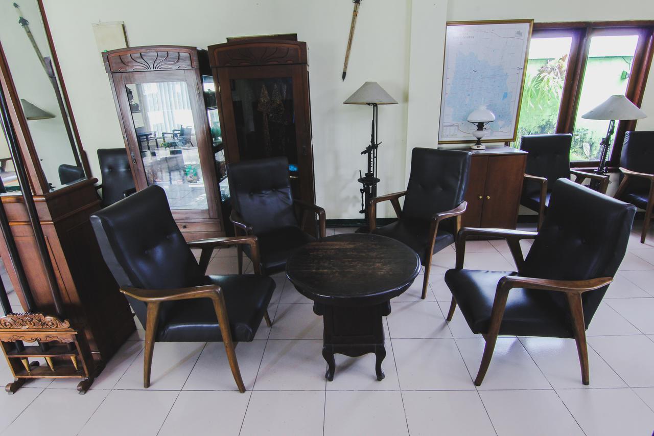 Hotel Bandara Asri Kalasan Εξωτερικό φωτογραφία